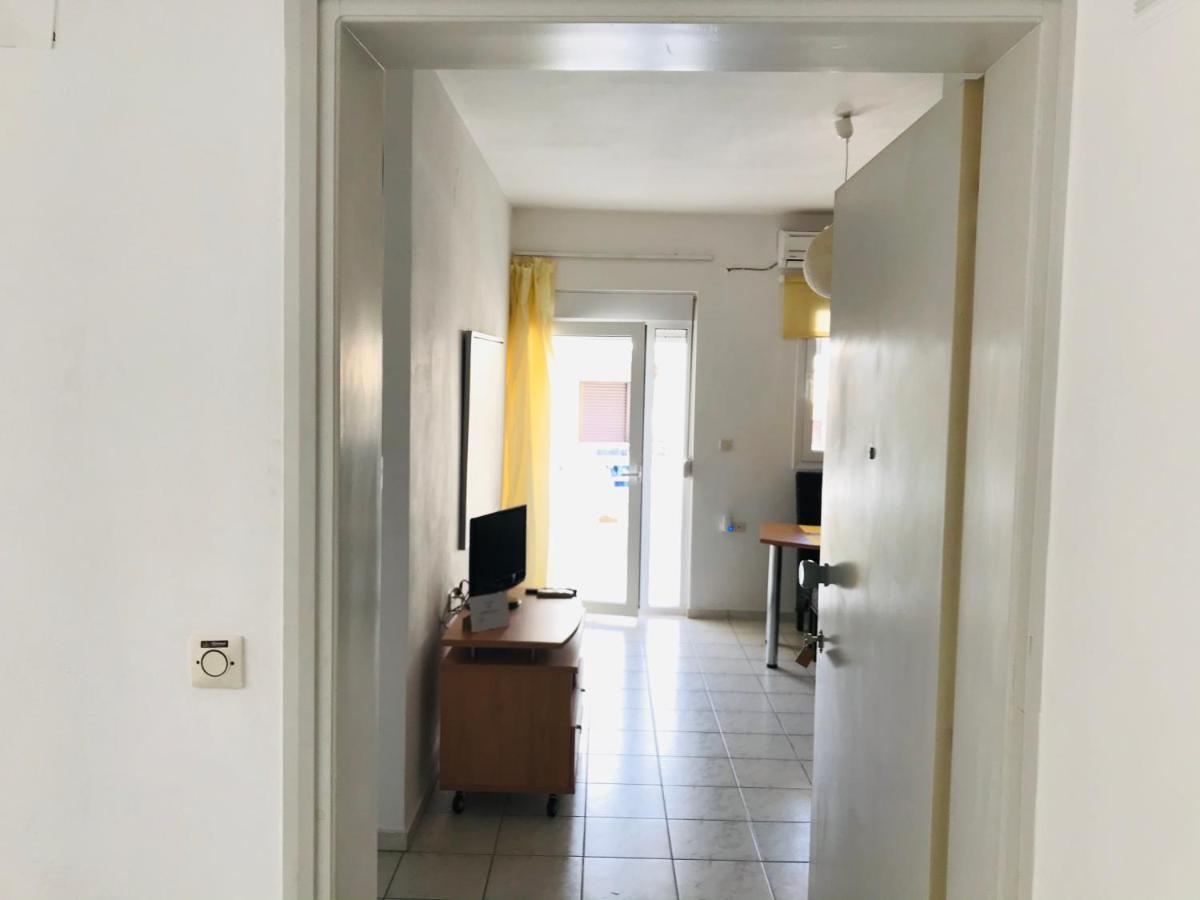 Korona Beach Apartments I Rethymno  Exterior photo